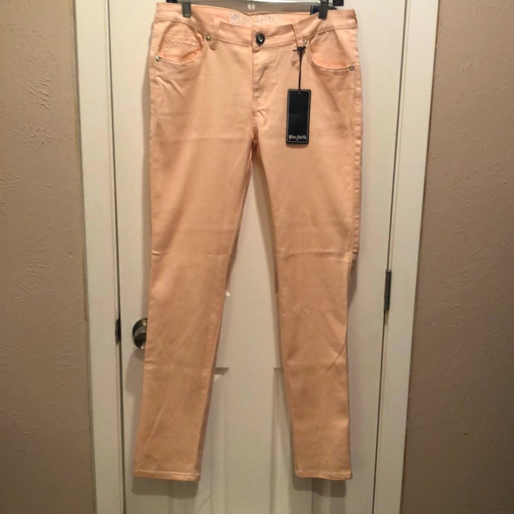 Womens peach stretch pant